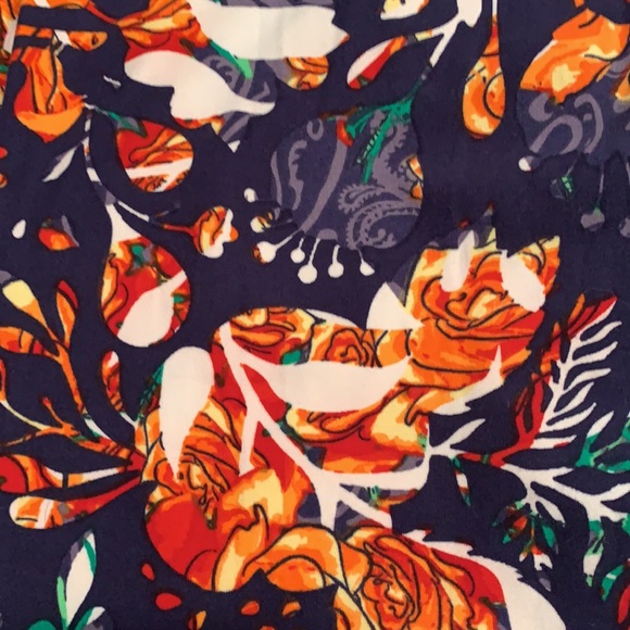 LuLaRoe Leggings - Picture 2 of 2